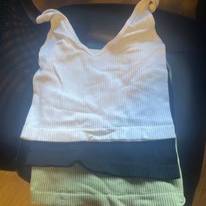 bundle of 3 seamless ribbed tanks